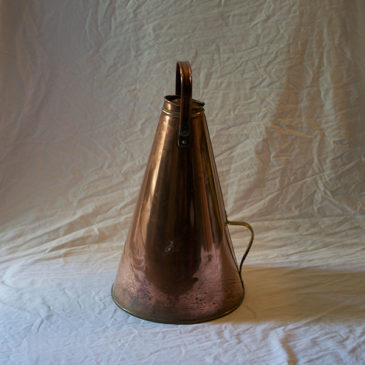 LARGE COPPER JUG/CONTAINER